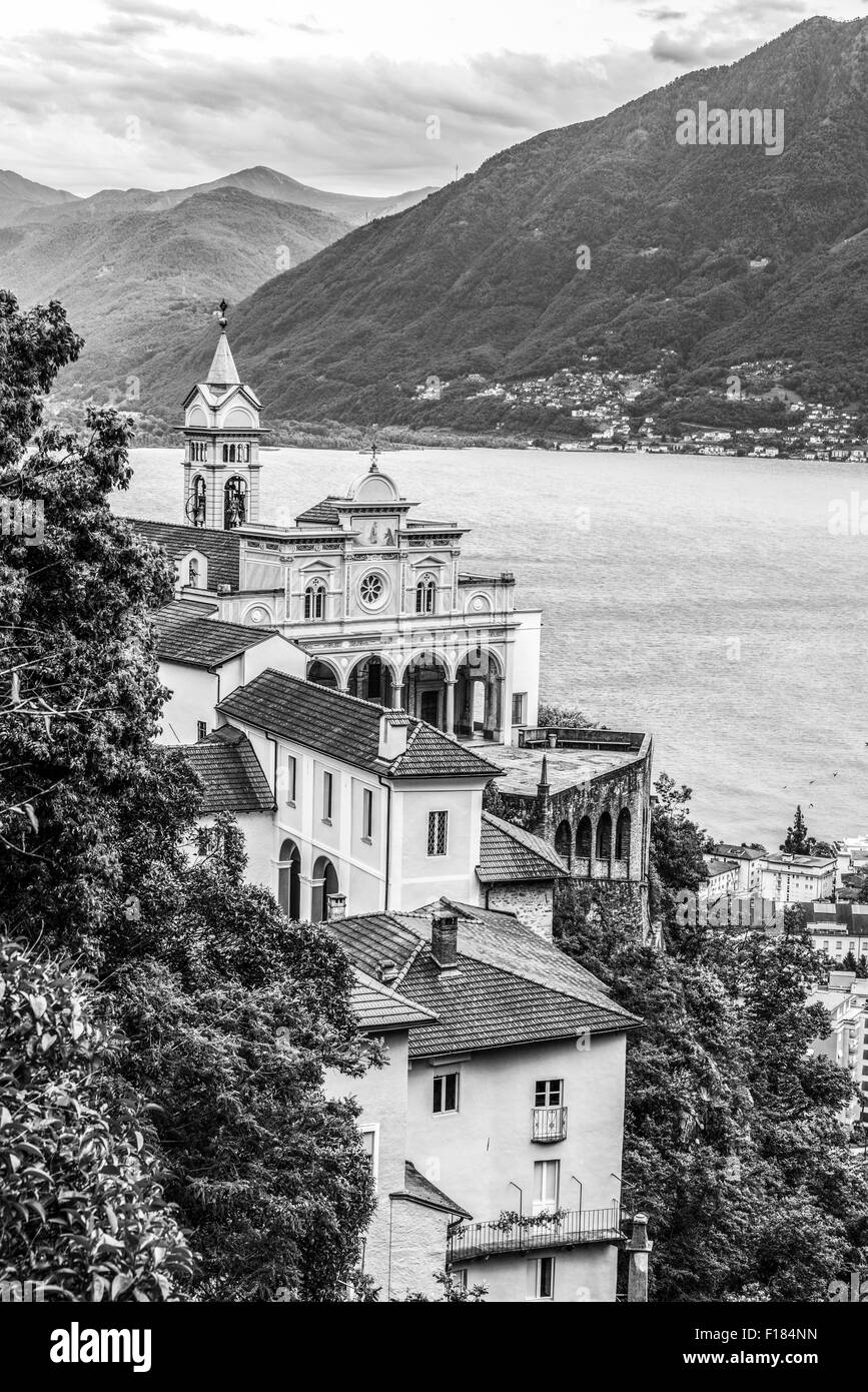 Ansichten rund um Locarno am Lago Maggiore und die Gondelbahn bis Cimetta/Cardada Stockfoto