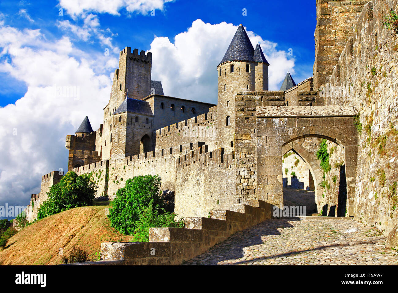 Carcassonne - Mittelalterliche größte Schloss - Festung in Frankreich, beliebte touristische Attraktion Stockfoto