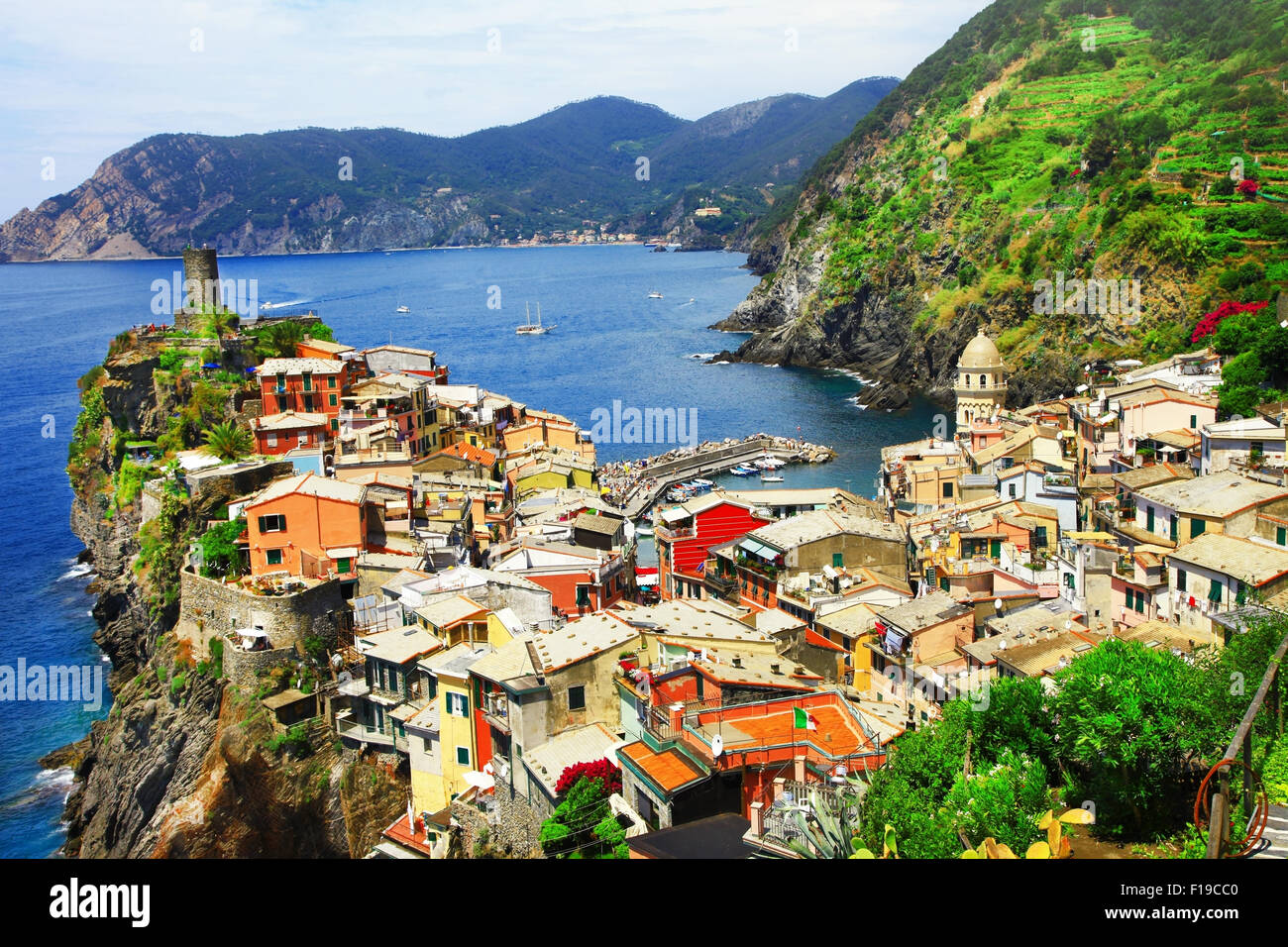 schönes Dorf Vernazza in den berühmten "Cinqueterre" in Ligurien, Italien Stockfoto