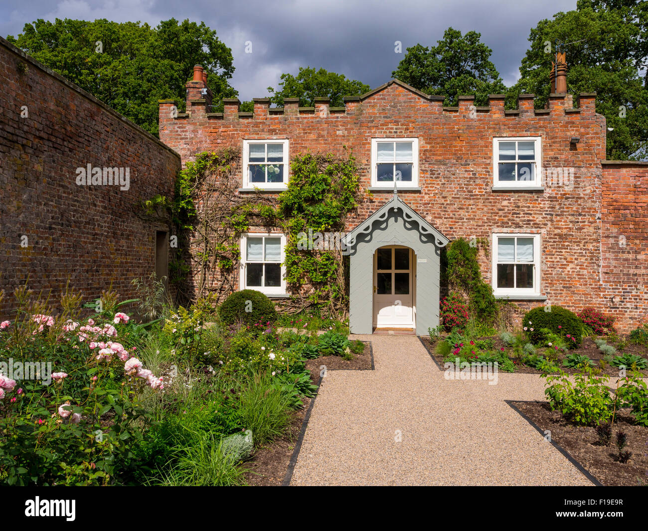 Der Gärtner Hütte an der ummauerten Garten Wynyard Hall Tees Rosental England UK Stockfoto