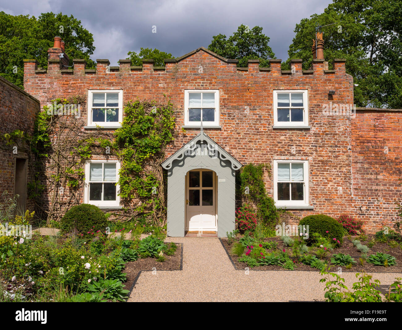 Der Gärtner Hütte an der ummauerten Garten Wynyard Hall Tees Rosental England UK Stockfoto