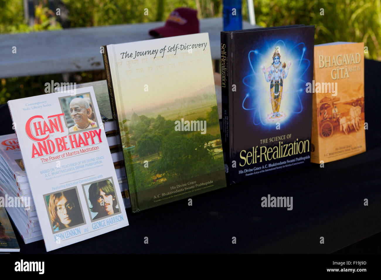 Hinduismus Bücher zum Verkauf - USA Stockfoto