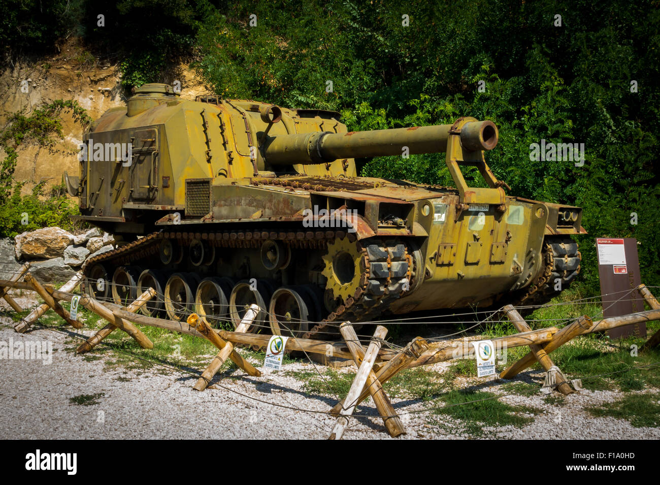 M55 Selbstfahrende Haubitze im Museum Monte Soratte Stockfoto