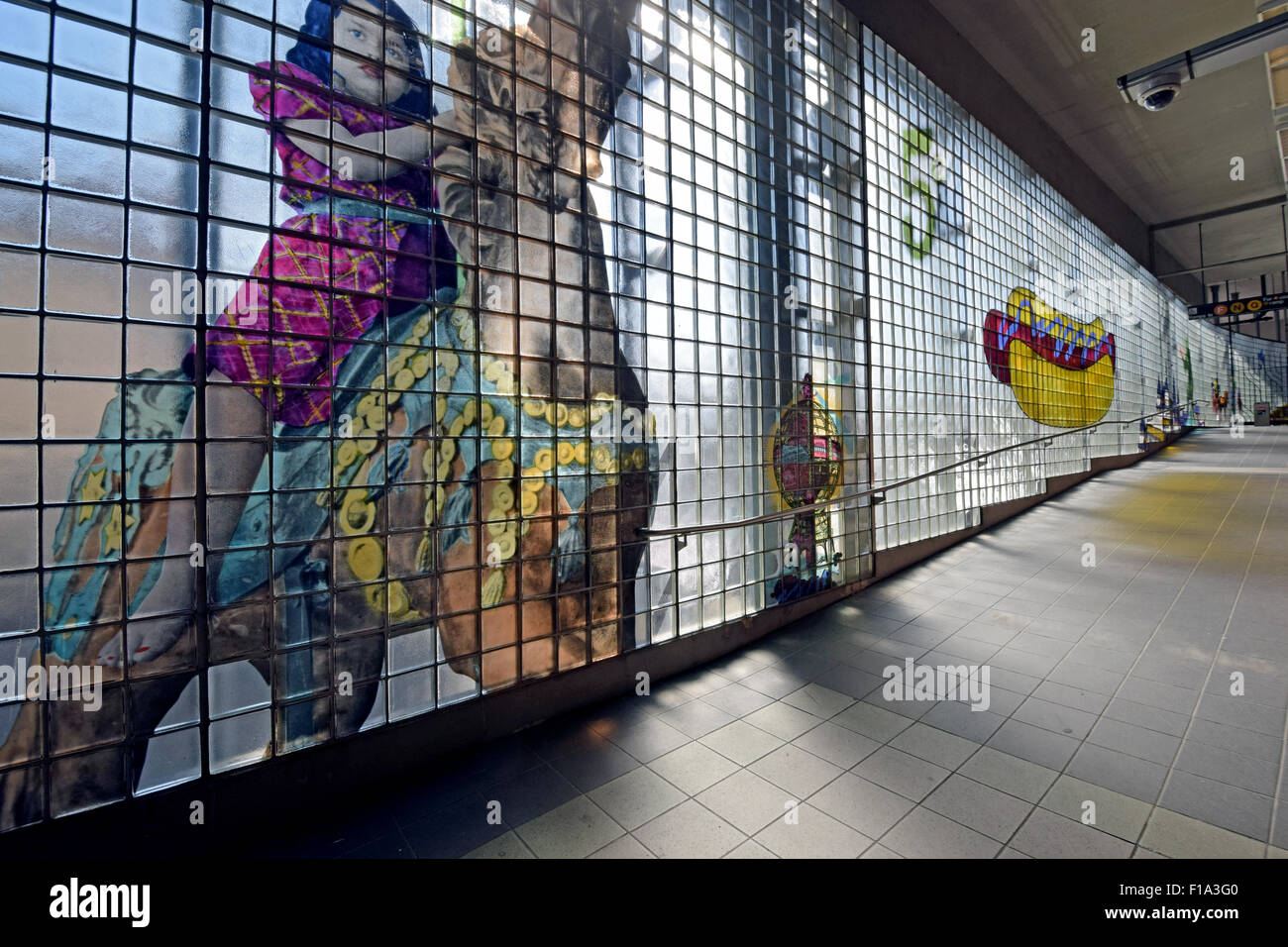 Artwork von Robert Wilson an der u-Bahn-Station Stillwell Avenue in Brooklyn Coney Island, New York Stockfoto