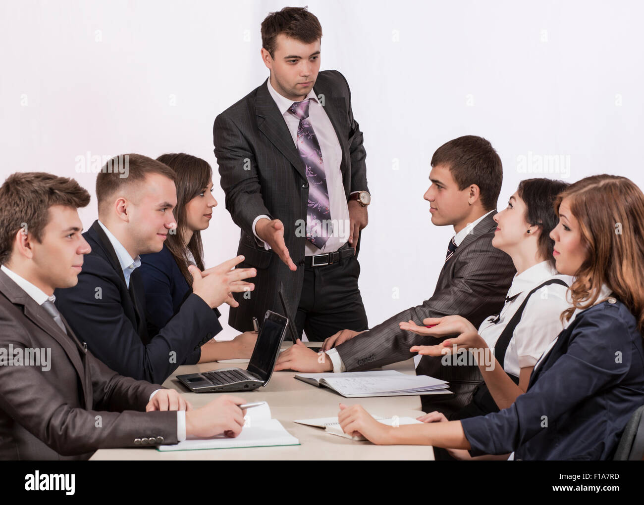 Energetische corporate Manager weist sein team Stockfoto