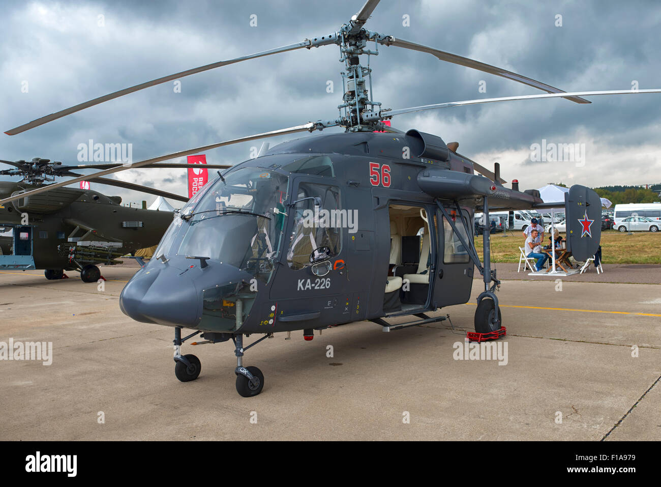 KA-226 Multi-Mission Hubschrauber bei Flugschau MAKS 2015 in Moskau, Russland Stockfoto