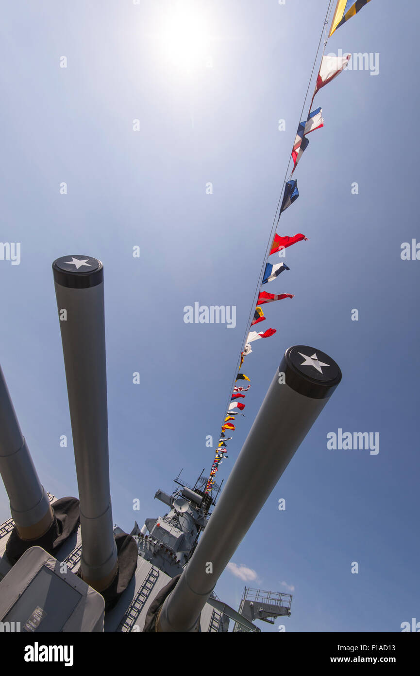 Die Kanonen von Schlachtschiff New Jersey, Camden, New Jersey USA Stockfoto