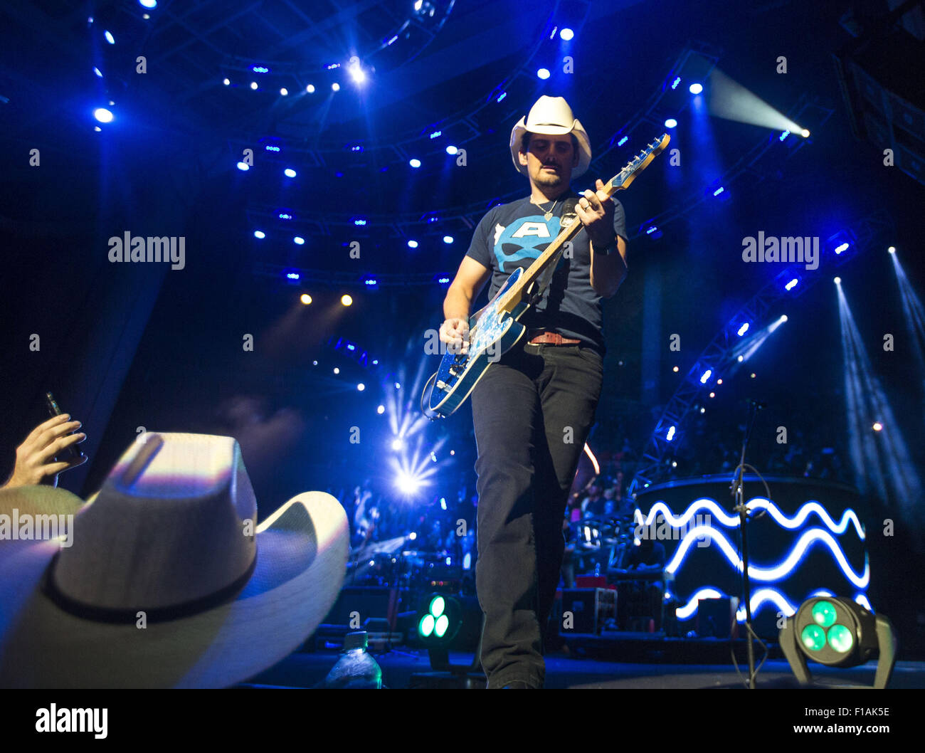 Indianapolis, Indiana, USA. 29. August 2015. BRAD PAISLEY führt auf Klipsch Music Center in Indianapolis, Indiana am 29. August 2015 © Lora Olive/ZUMA Draht/Alamy Live-Nachrichten Stockfoto