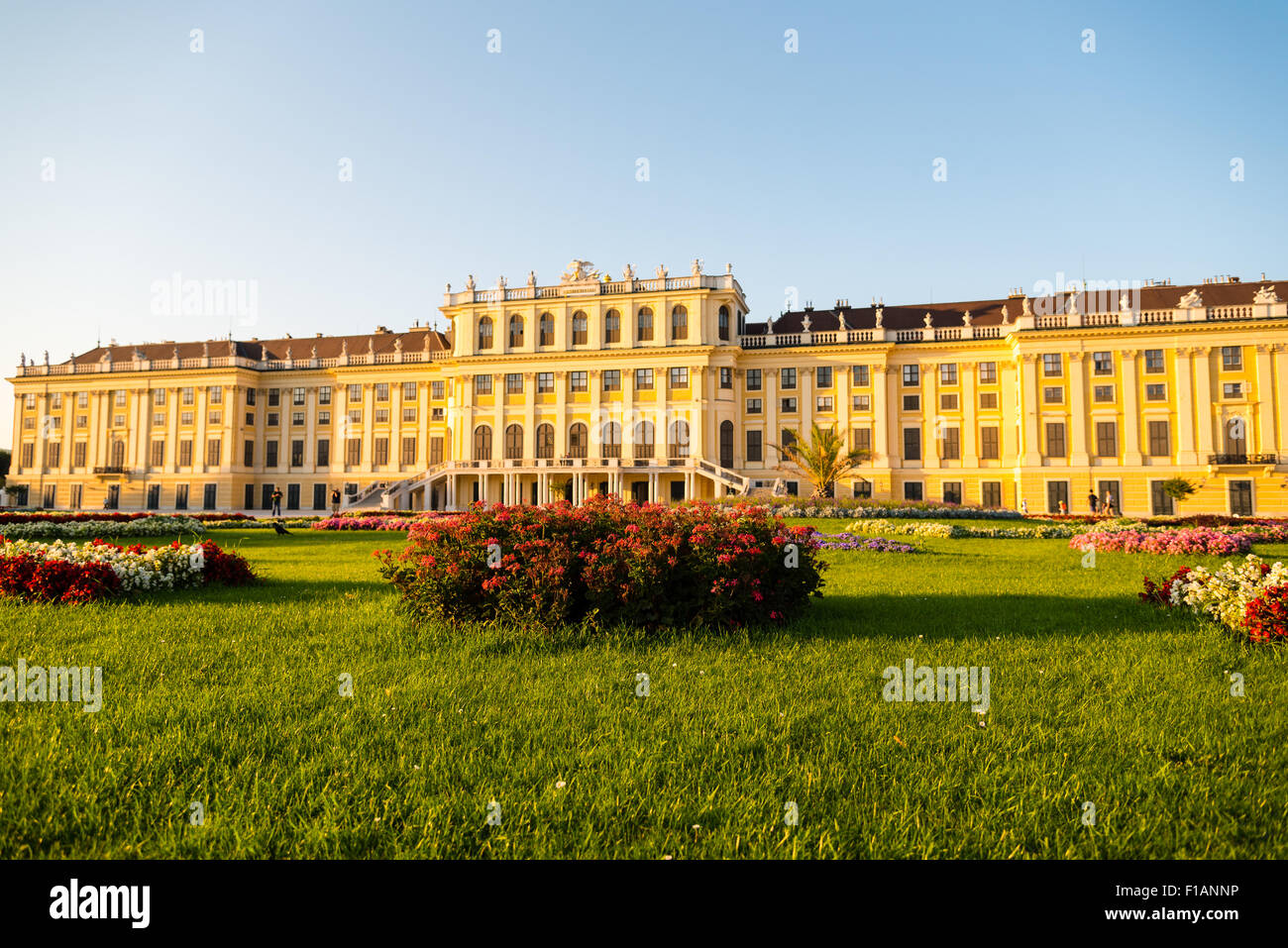 Schloss Schönbrunn, Wien, Österreich an einem Sommerabend Stockfoto