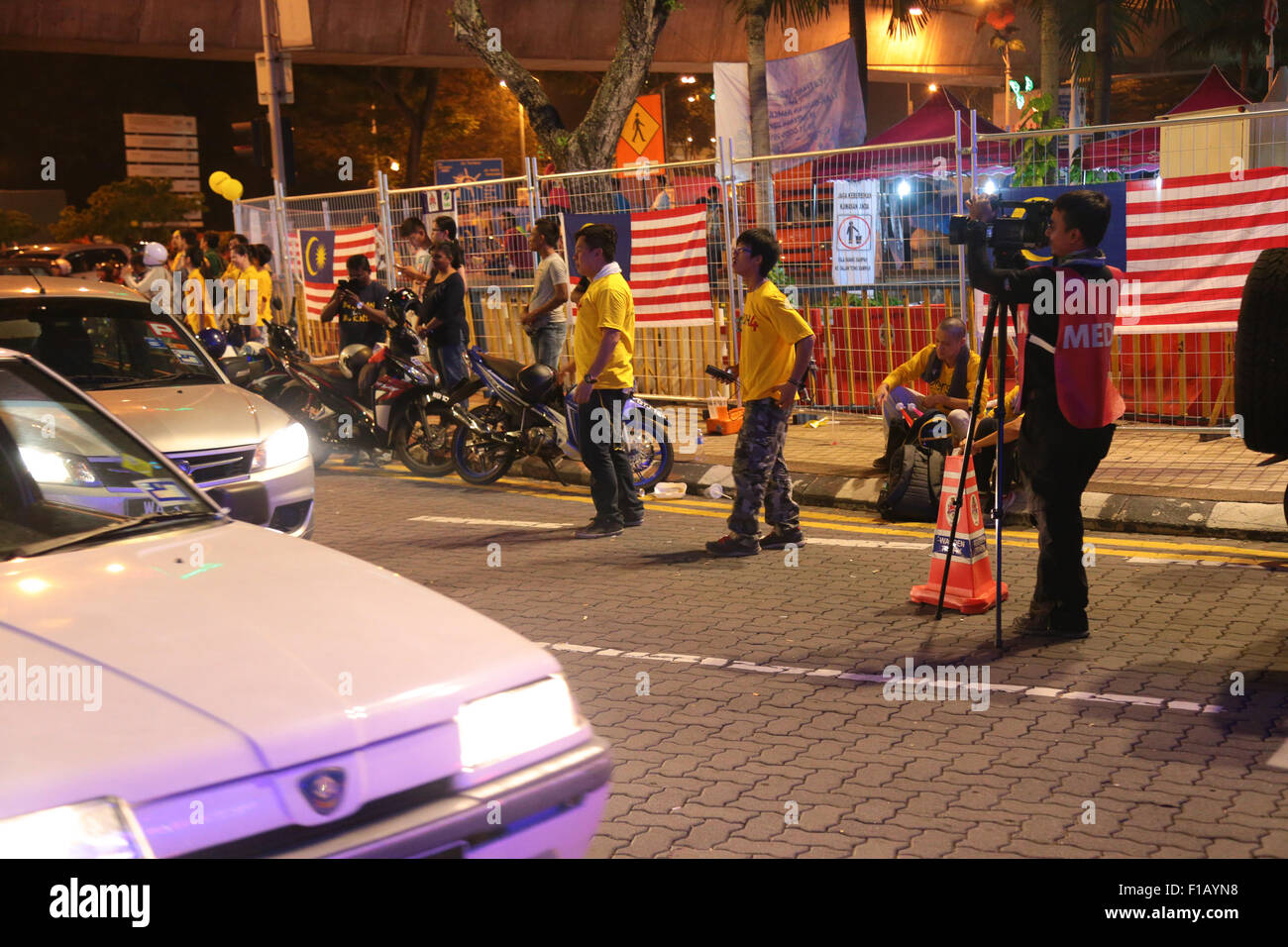KUALA LUMPUR, MALAYSIA, 29. August 2015: Media Personal machen ihren Dokumentarfilm an BERSIH Sammlung. Stockfoto
