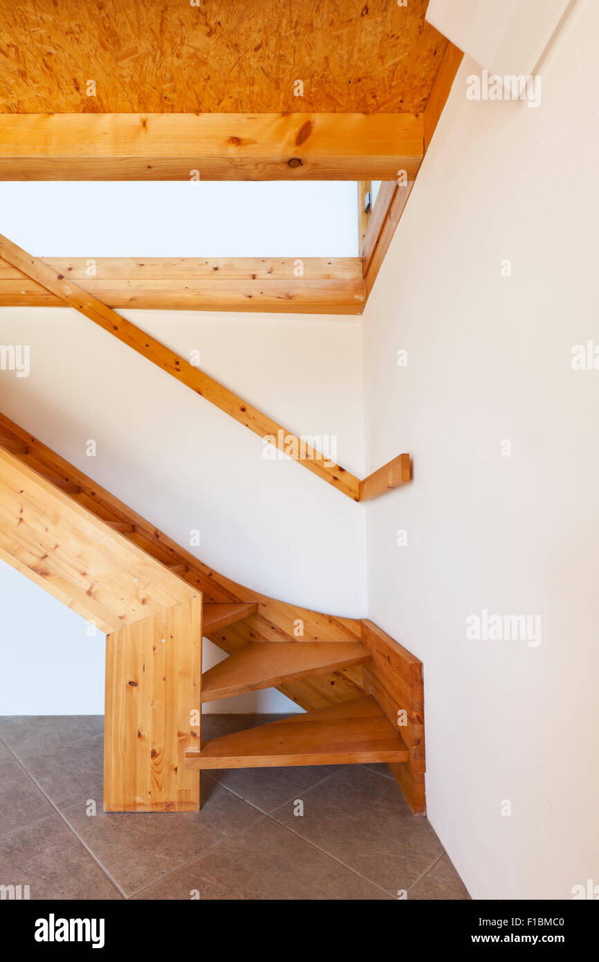 Holztreppe, ländliche Wohngebäude Stockfoto