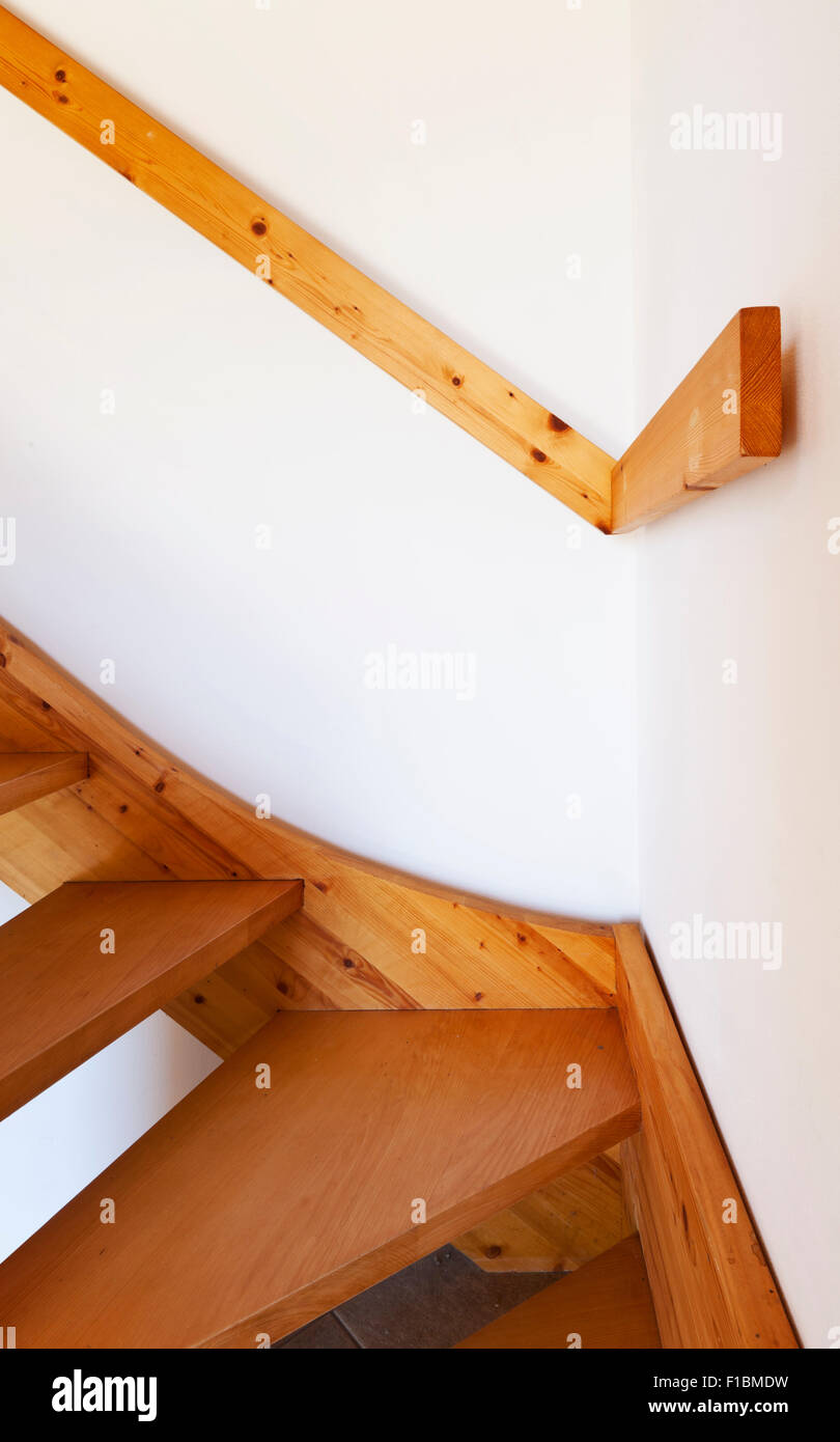 Holztreppe, ländliche Wohngebäude Stockfoto