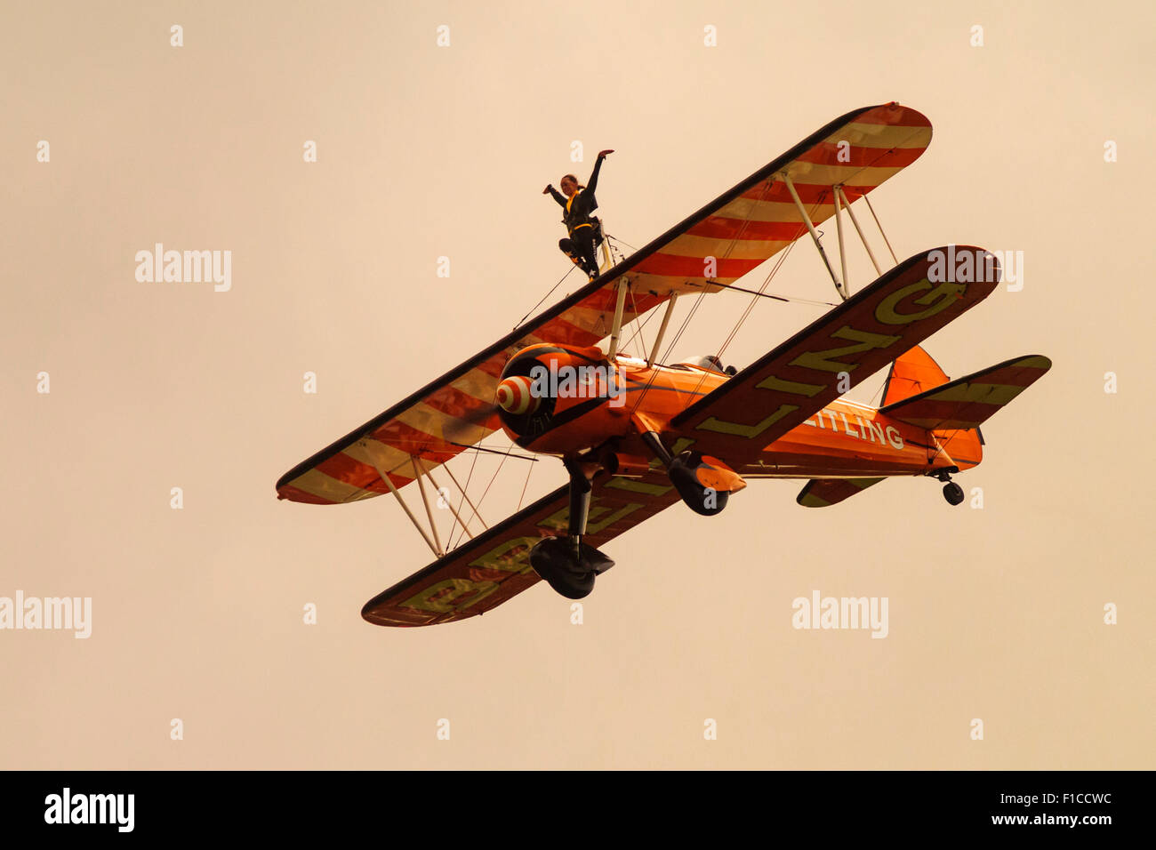 AeroSuperBatics als die Breitling Wingwalkers, ein britisches Kunstflug und Wingwalking Team Stockfoto