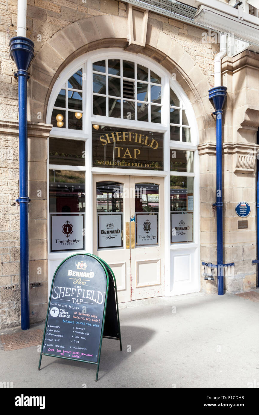 Sheffield tippen, ein Pub am Gleis 1 des Bahnhofs Sheffield, Sheffield, Yorkshire, England, UK Stockfoto