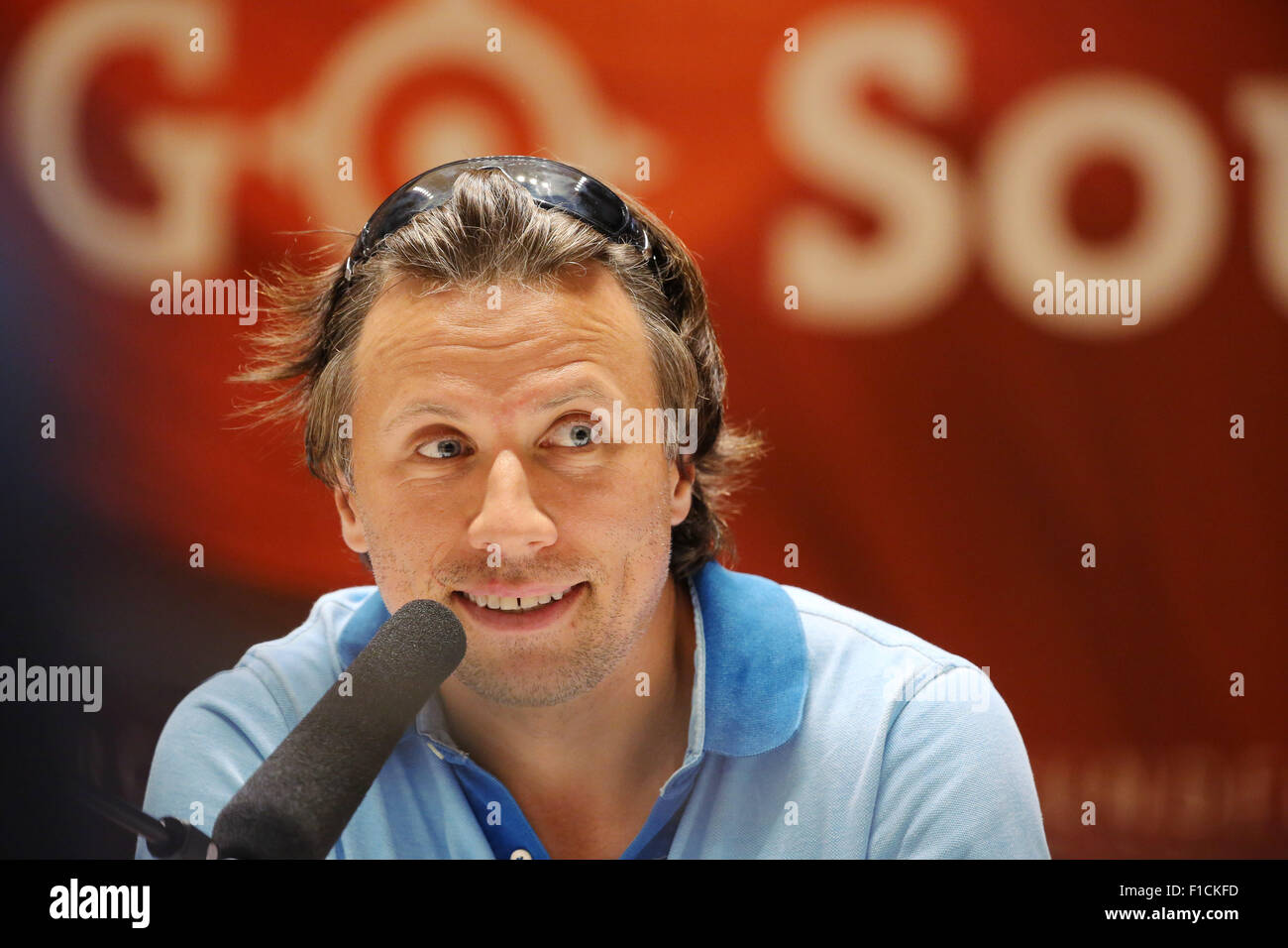 Leipzig, Deutschland. 1. Sep, 2015. MDR Kopf Dirigent Kristjan Jaervi anlässlich einer Pressekonferenz in Leipzig, Deutschland, 1. September 2015. Das MDR Rundfunkorchester angekündigt sein Programm für die Saison 2015/2016, die "Go Süd" betitelt wird. Foto: JAN WOITAS/DPA/Alamy Live-Nachrichten Stockfoto