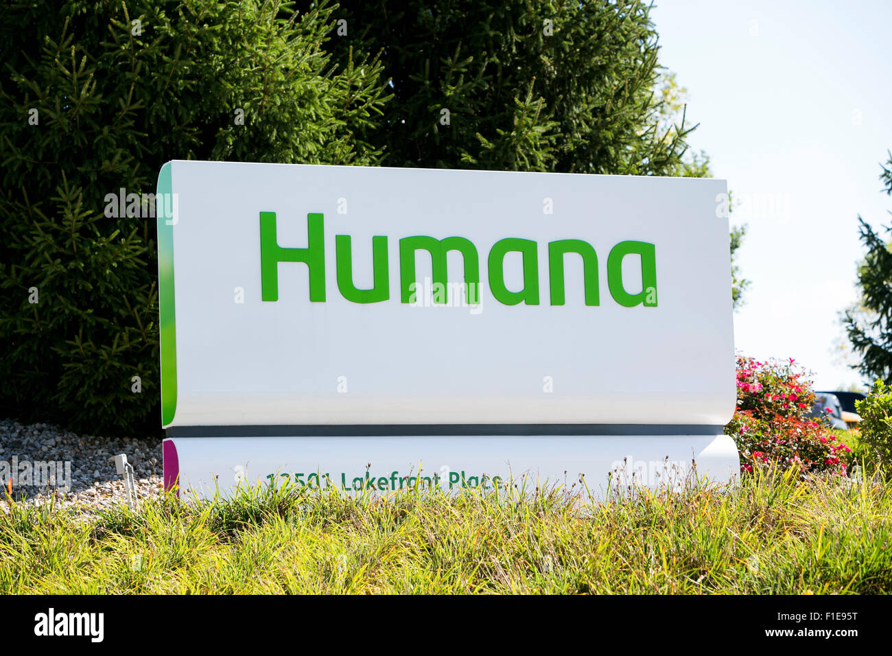 Ein Logo Zeichen außerhalb einer Einrichtung von Humana Inc. in Louisville, Kentucky am 25. August 2015 besetzt. Stockfoto