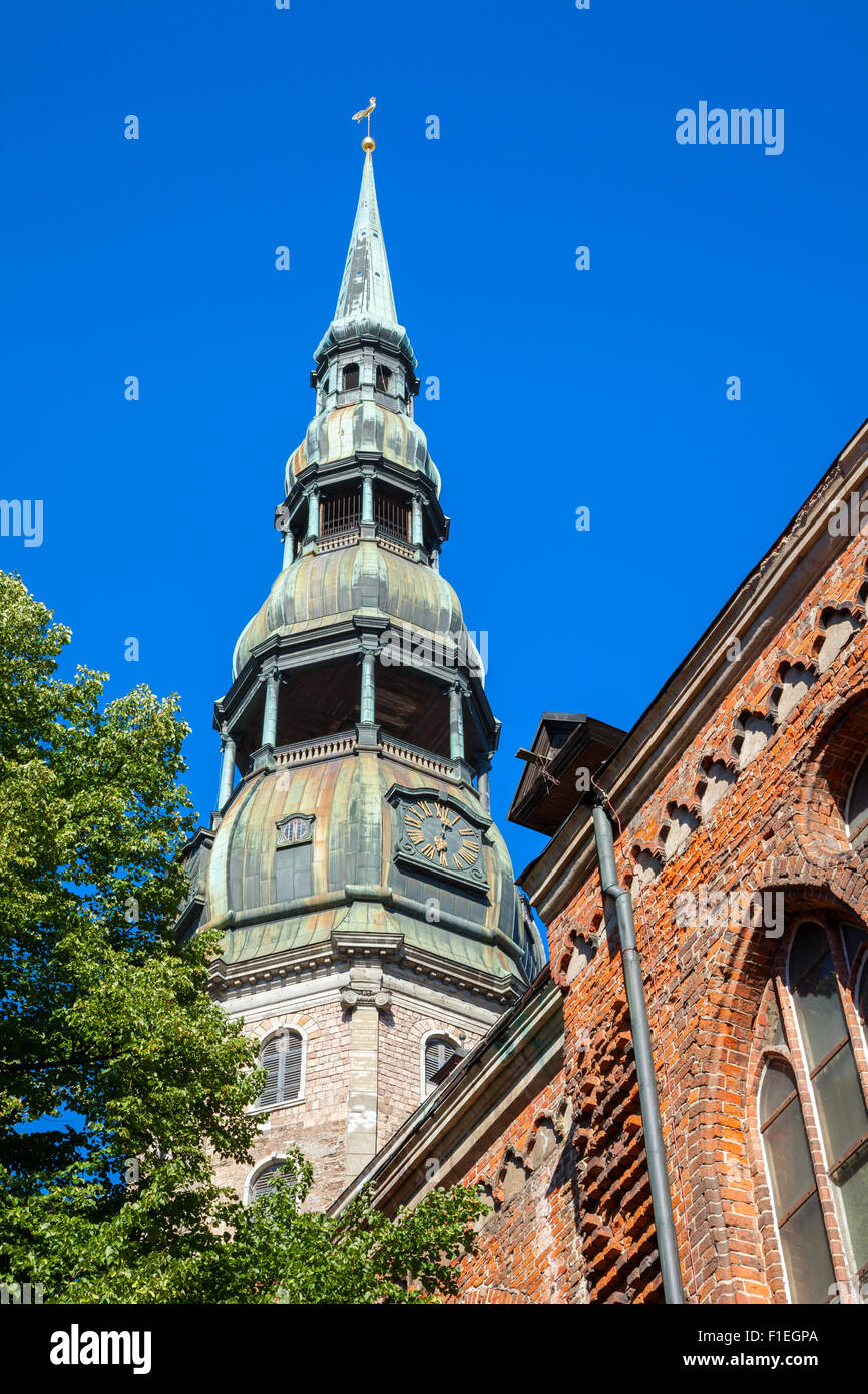 Saint Peters Kirche im alten Teil von Riga, Lettland Stockfoto