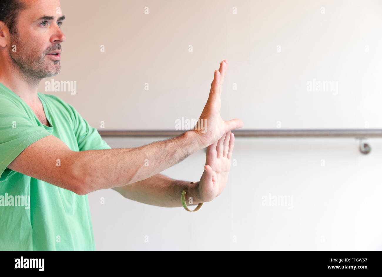 Menschen praktizieren Tai chi Stockfoto