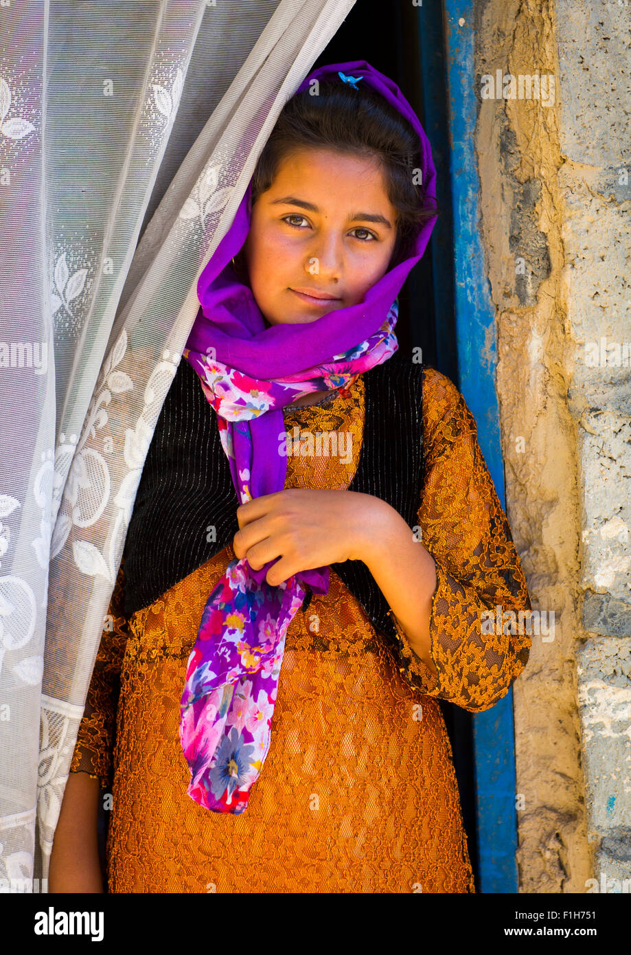 Junge kurdische Mädchen, Palangan, Iran Stockfoto