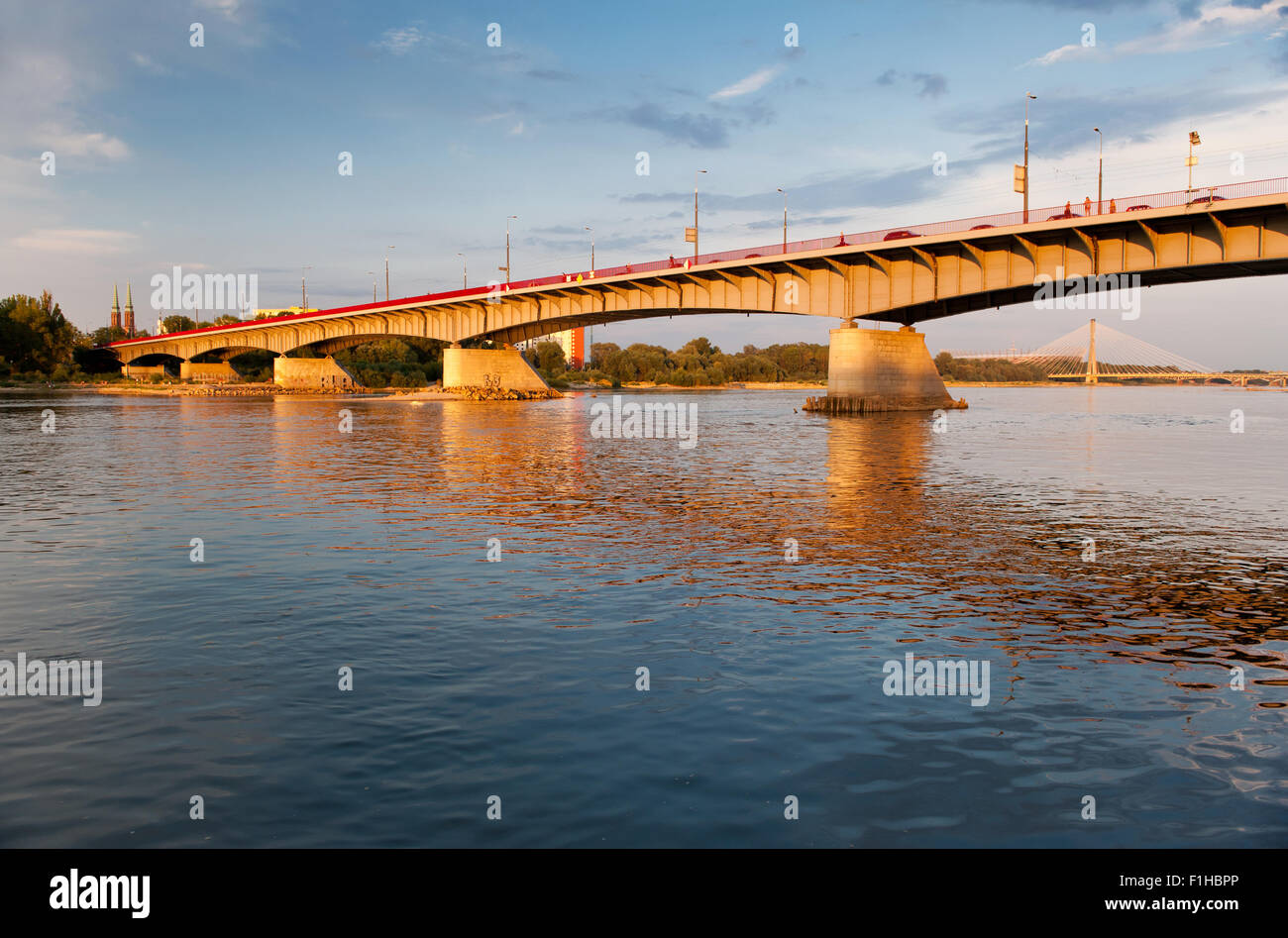 Blick auf den Sonnenuntergang Slasko Dabrowski Brücke Stockfoto