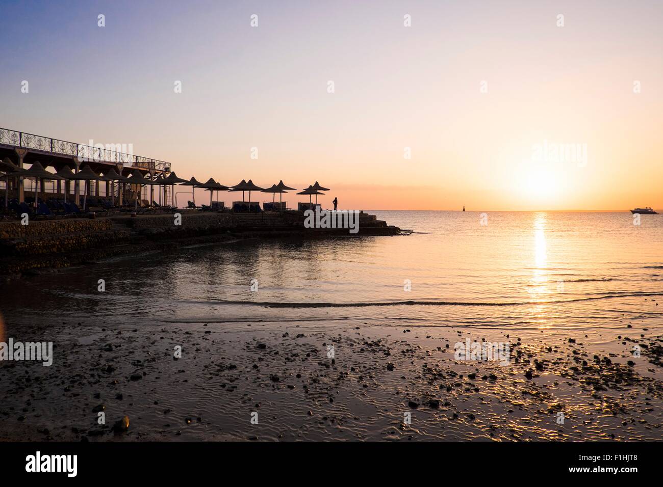 Küste bei Sonnenuntergang, Hurghada, Rotes Meer, Ägypten Stockfoto
