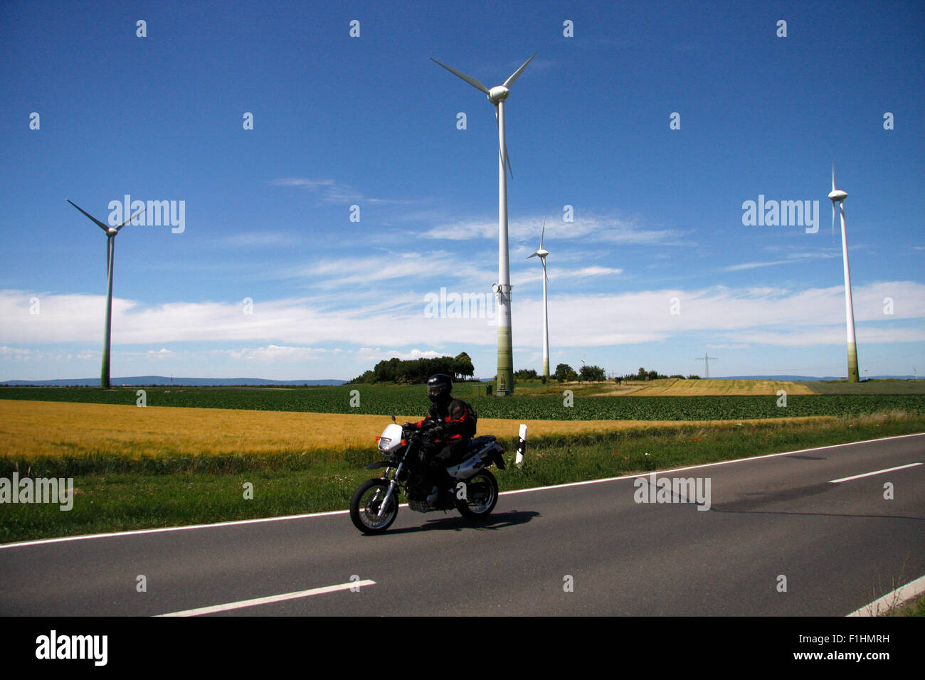 Windkraftraeder Bei Zornheim, Rheinhessen. Stockfoto