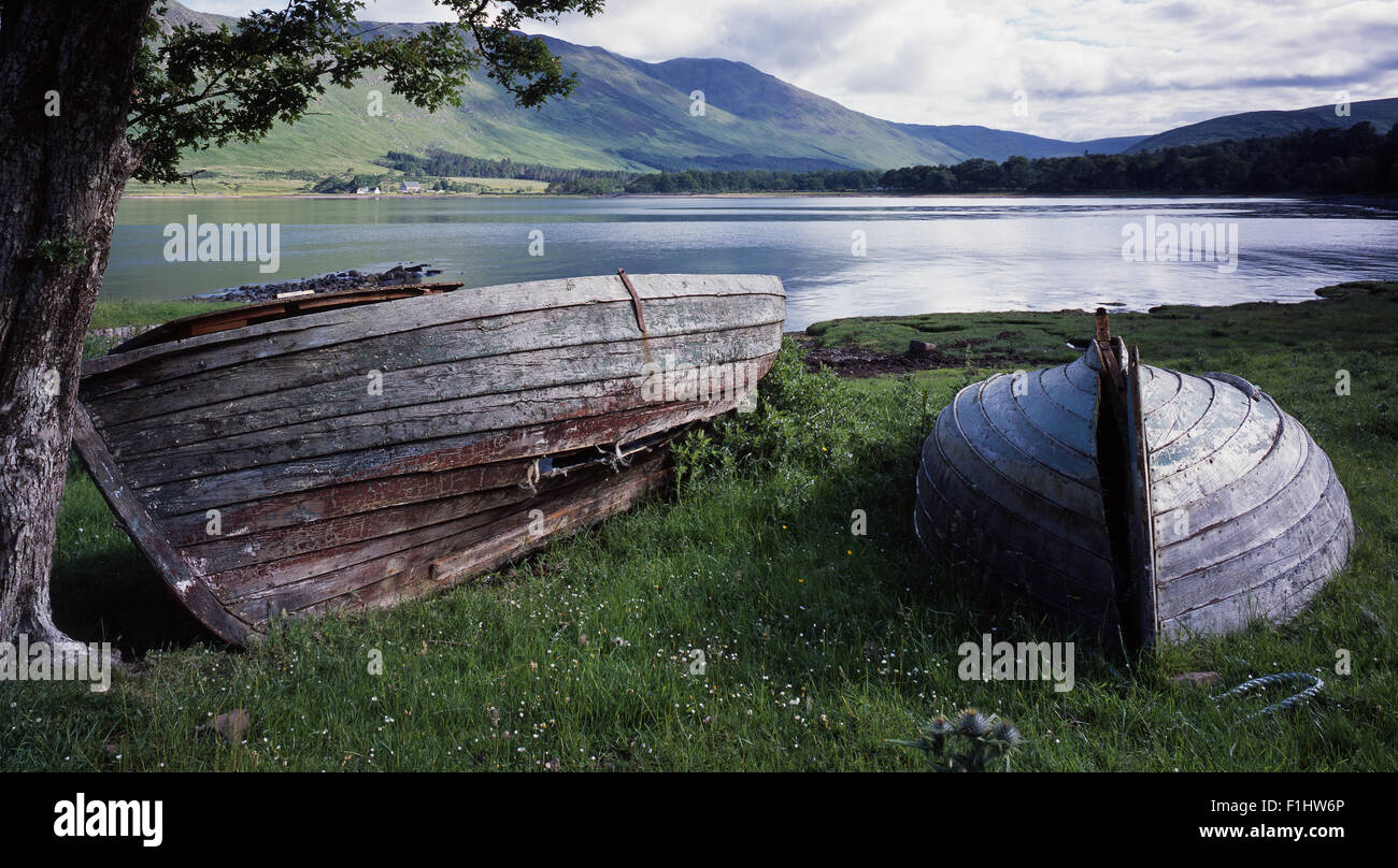 Alte Ruderboote am Ufer in Applecross, Nordwest-Schottland, Großbritannien Stockfoto