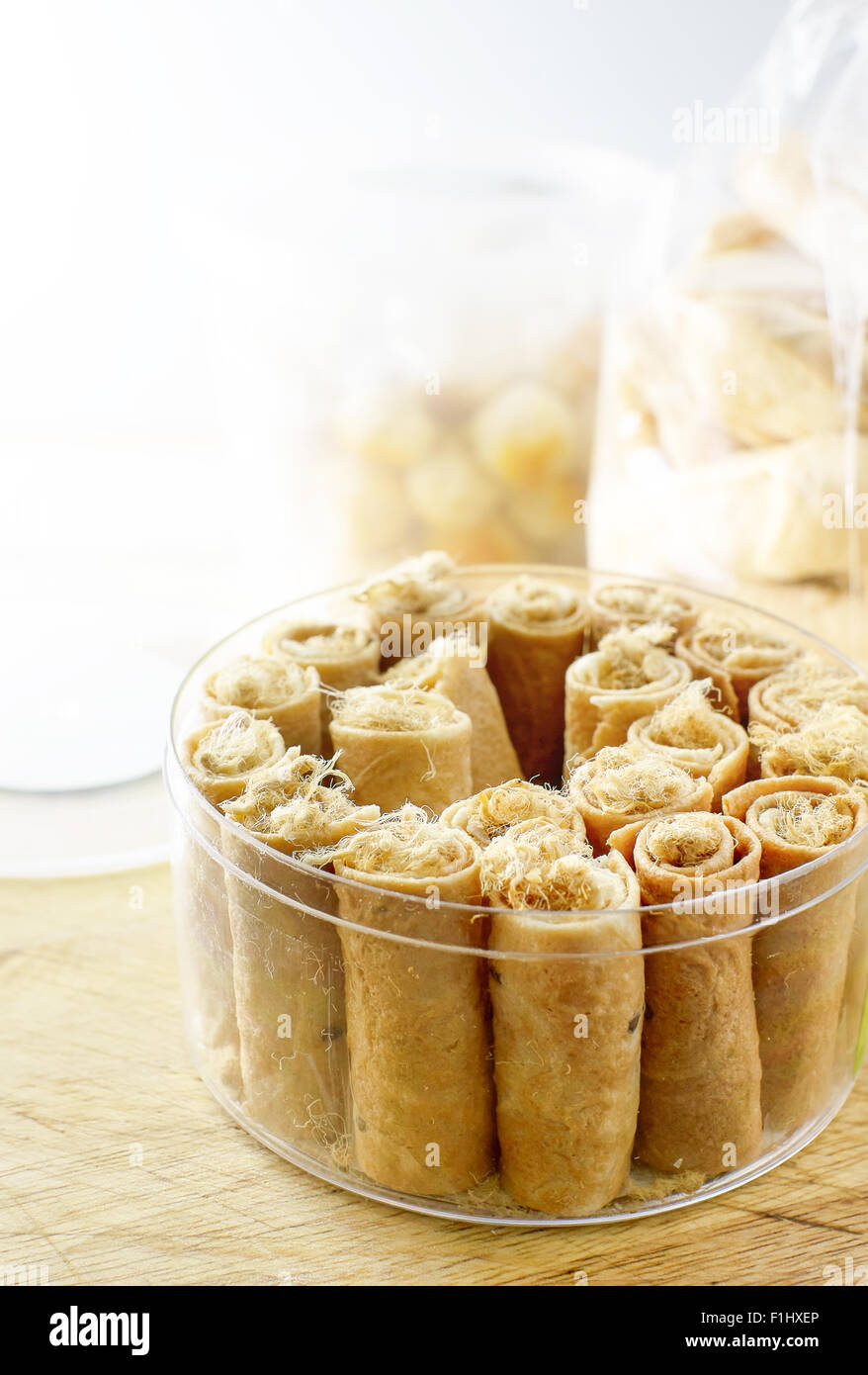 Tong Muan, gerollte Waffeln, ein traditionelles Dessert in Thailand Stockfoto