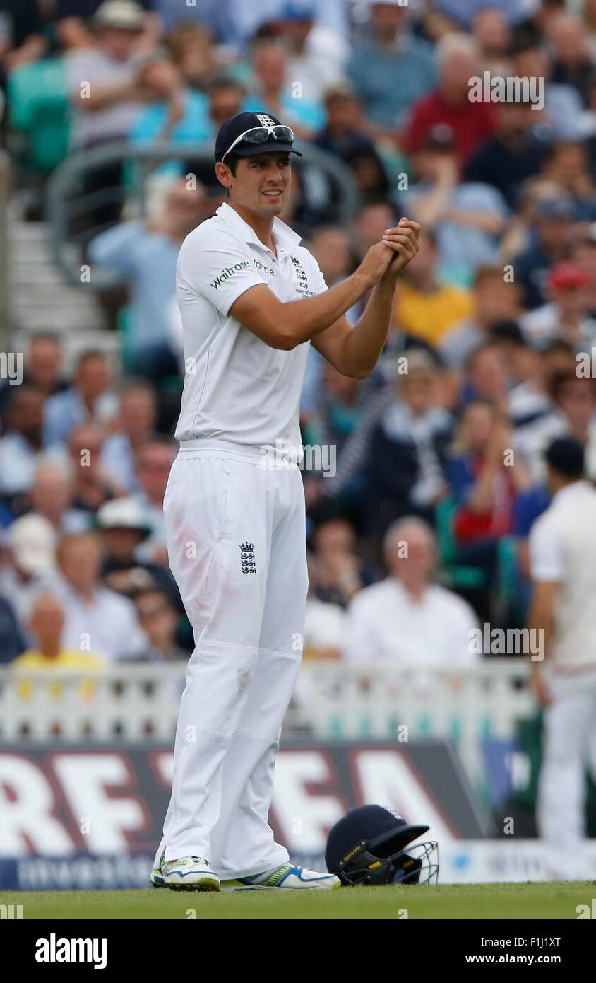 Englands Kapitän Alastair Cook während der Investec Asche Testreihen Spiel zwischen England und Australien auf das Oval in London zu sehen. 20. August 2015. James Boardman / Tele Bilder + 44 7967 642437 Stockfoto