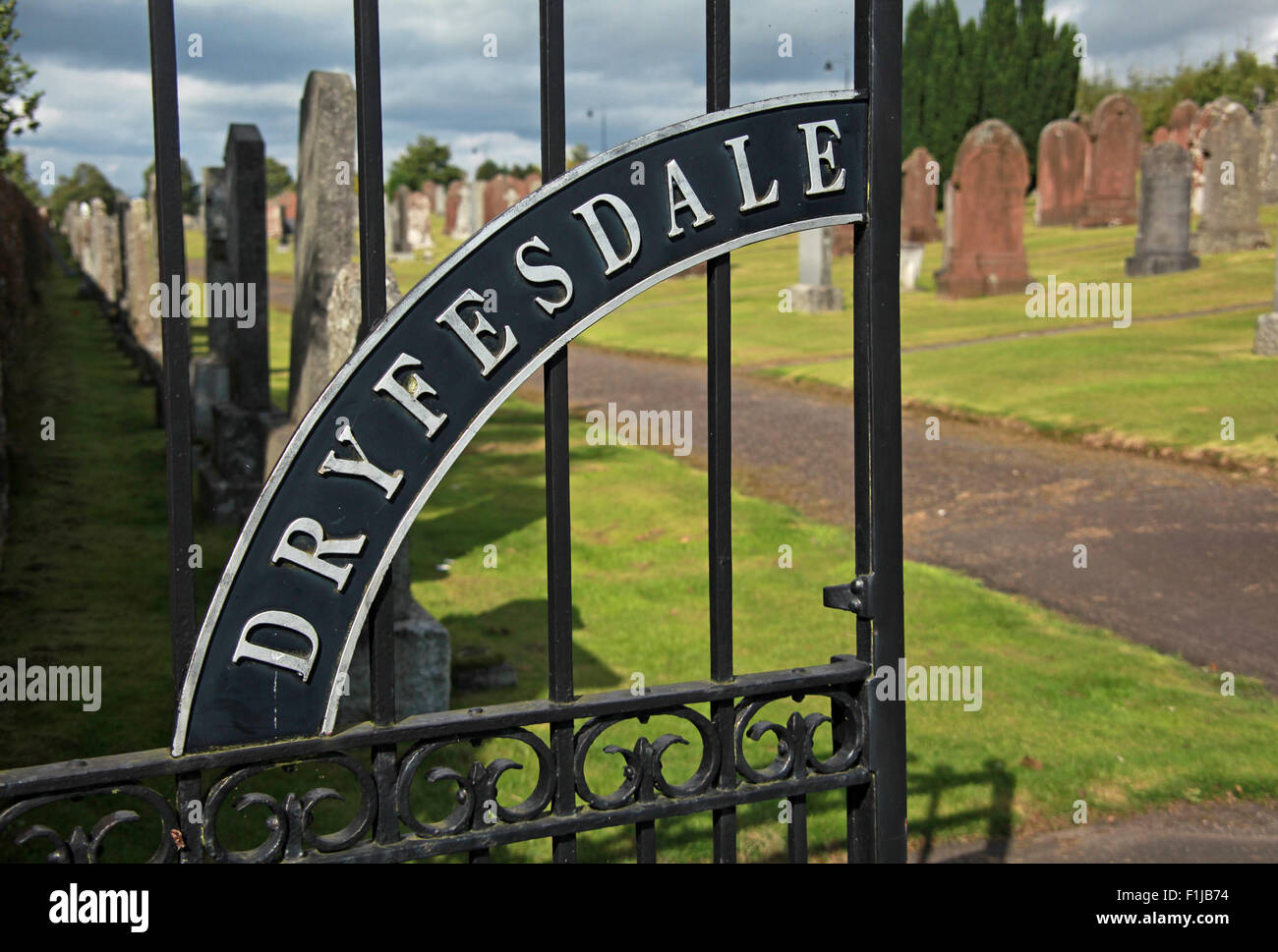 Lockerbie PanAm103 In Erinnerung Memorial Eingang Gatter Dryfesdale Cemetary Schottland Stockfoto