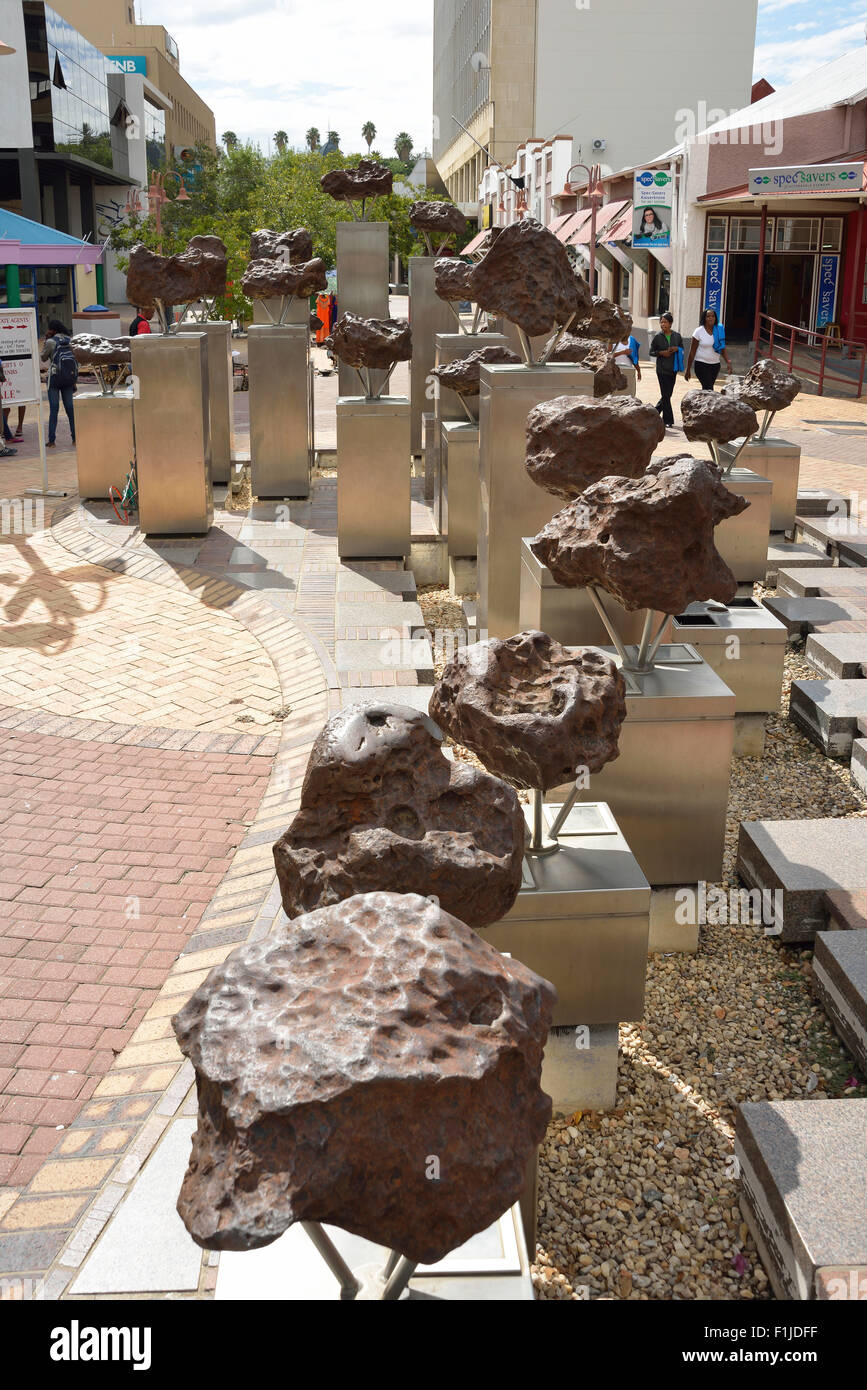 Gibeon Meteoriten Skulptur, Post Street Mall, Unabhängigkeit Avenue, Windhoek (Windhuk), Khomas Region Republik Namibia Stockfoto