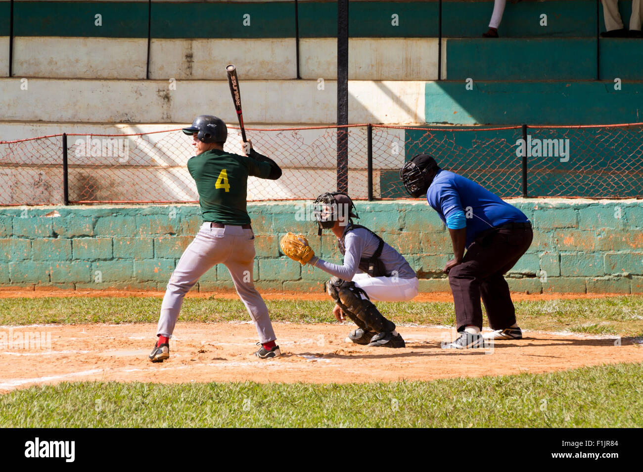 Jungs spielen Baseball auf das lokale Baseball-Feld in Vinales, Kuba. Stockfoto