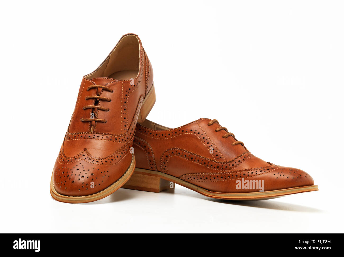 Brown-Brogue isoliert auf weißem Hintergrund Stockfoto