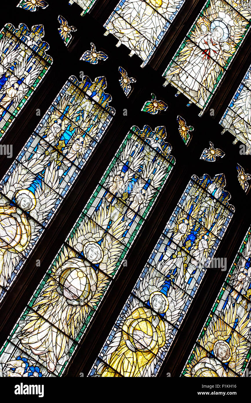 Teil einer großen Glasfenster in Southwell Minster, Southwell, Nottingham, England. Stockfoto