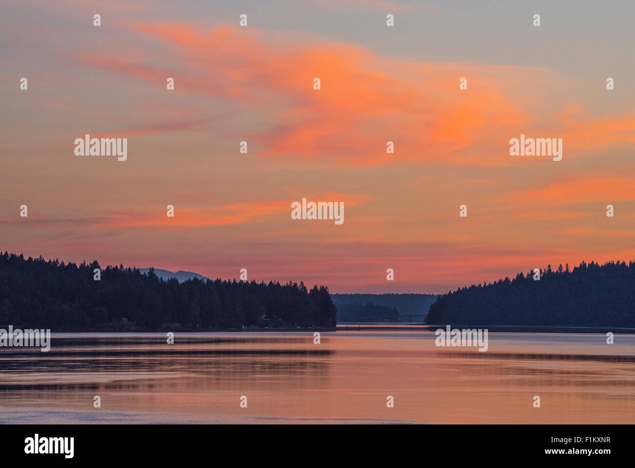 Sonnenaufgang auf dem Puget Sound, State of Washington. USA Stockfoto