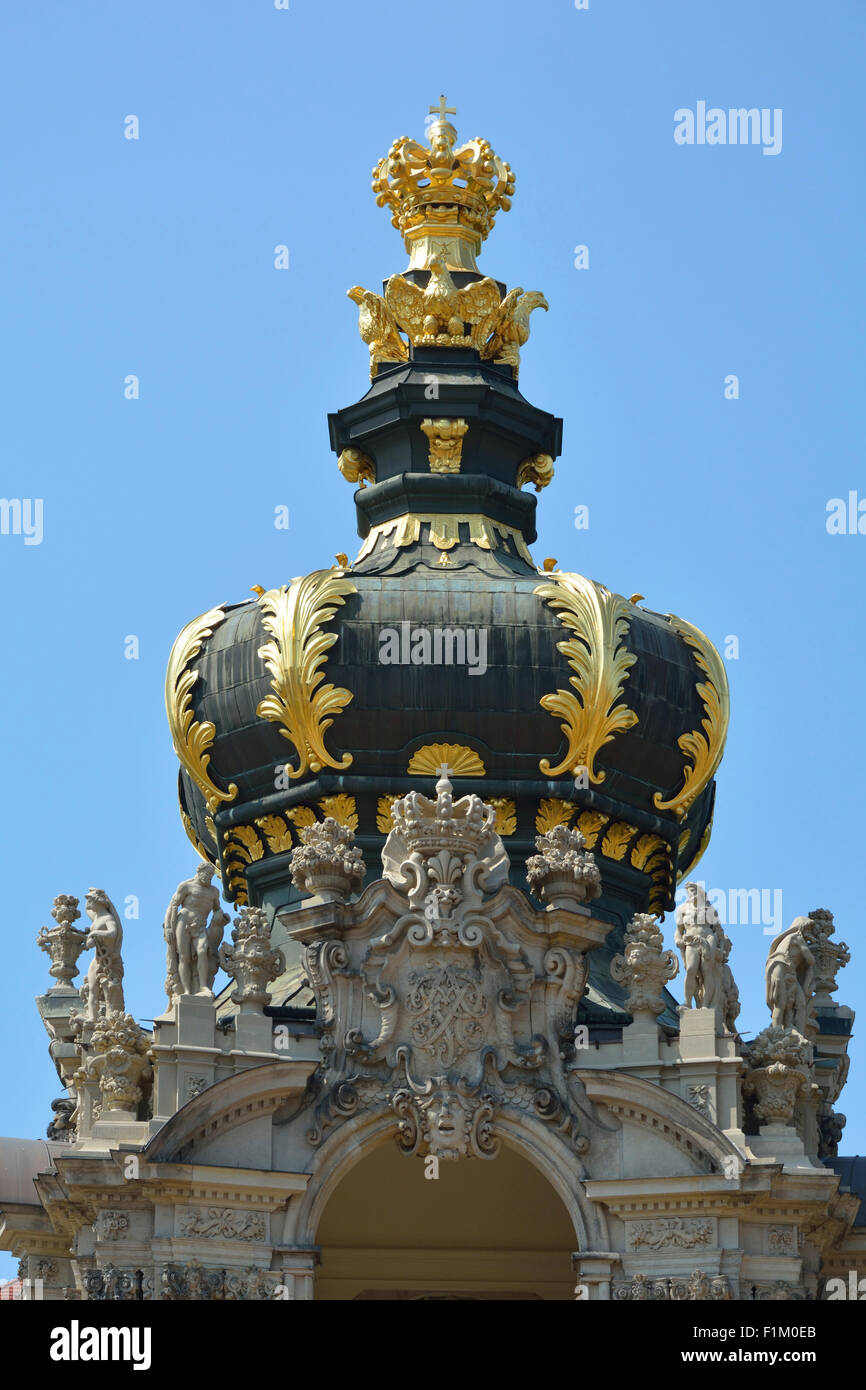 Krone-Tor der Zwinger Palast Dresden in Deutschland. Stockfoto