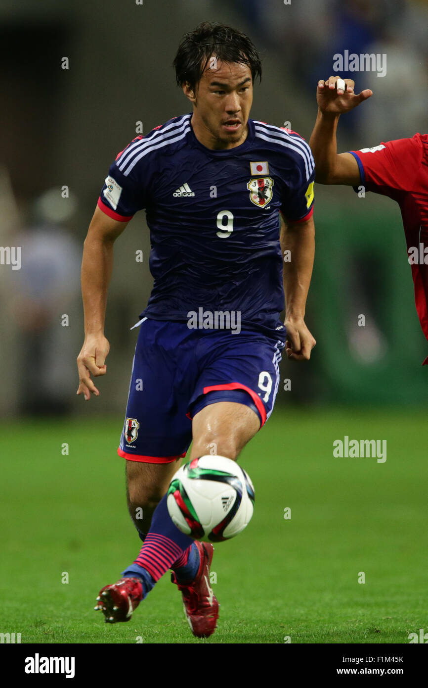 Saitama, Japan. 3. Sep 2015. Shinji Okazaki (JPN) Fußball: Shinji Okazaki für Japan läuft mit dem Ball während des FIFA World Cup Russland 2018 asiatischen Qualifier zweite Runde Gruppe E-Spiels zwischen Japan 3-0 Kambodscha im Saitama Stadium 2002 in Saitama, Japan. Bildnachweis: AFLO/Alamy Live-Nachrichten Stockfoto