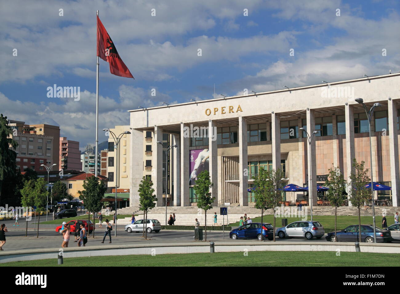 Nationales Theater für Oper und Ballett, Palast der Kultur, Skanderbeg-Platz, Tirana, Albanien, Balkan, Europa Stockfoto