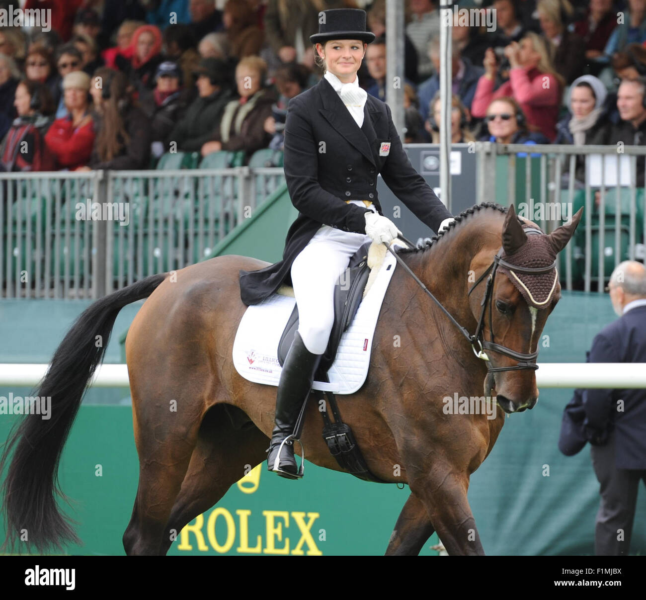 Stamford, UK. 4. September 2015. Land Rover Burghley Horse Trials 2015, Stamford England. Sophie Jenman (GBR) RidingÊGeronimo in der Dressur-Phase Credit: Julie Priestley/Alamy Live News Stockfoto
