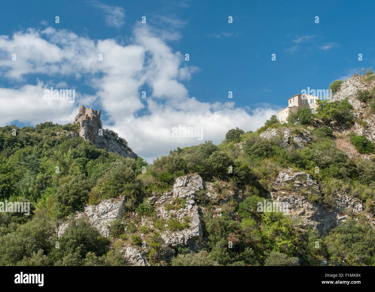 Die Ruinen des feudalen Burg Fenouillet Stockfoto