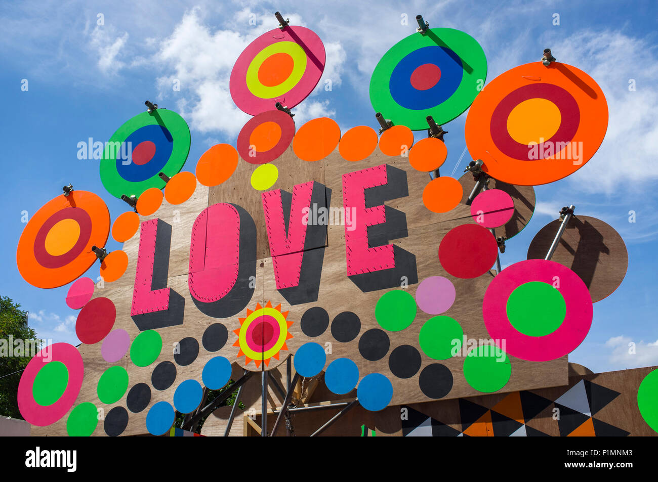 Festival der Liebe außerhalb der Londoner Royal Festival Hall South Bank Center Stockfoto