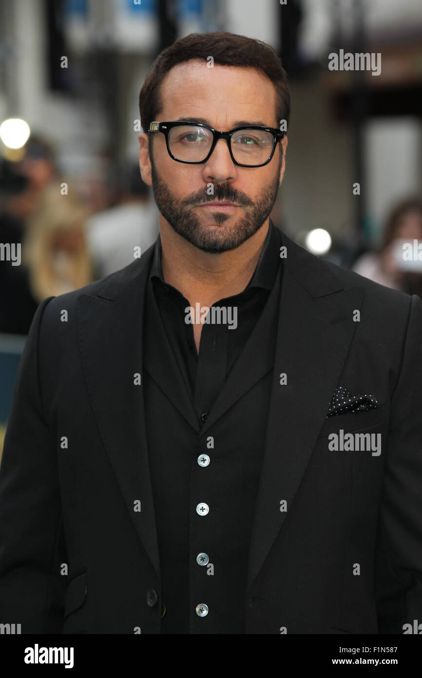 London, UK, 9. Juni 2015: Jeremy Piven besucht Entourage - Europäische Filmpremiere am Leicester Square in London Stockfoto