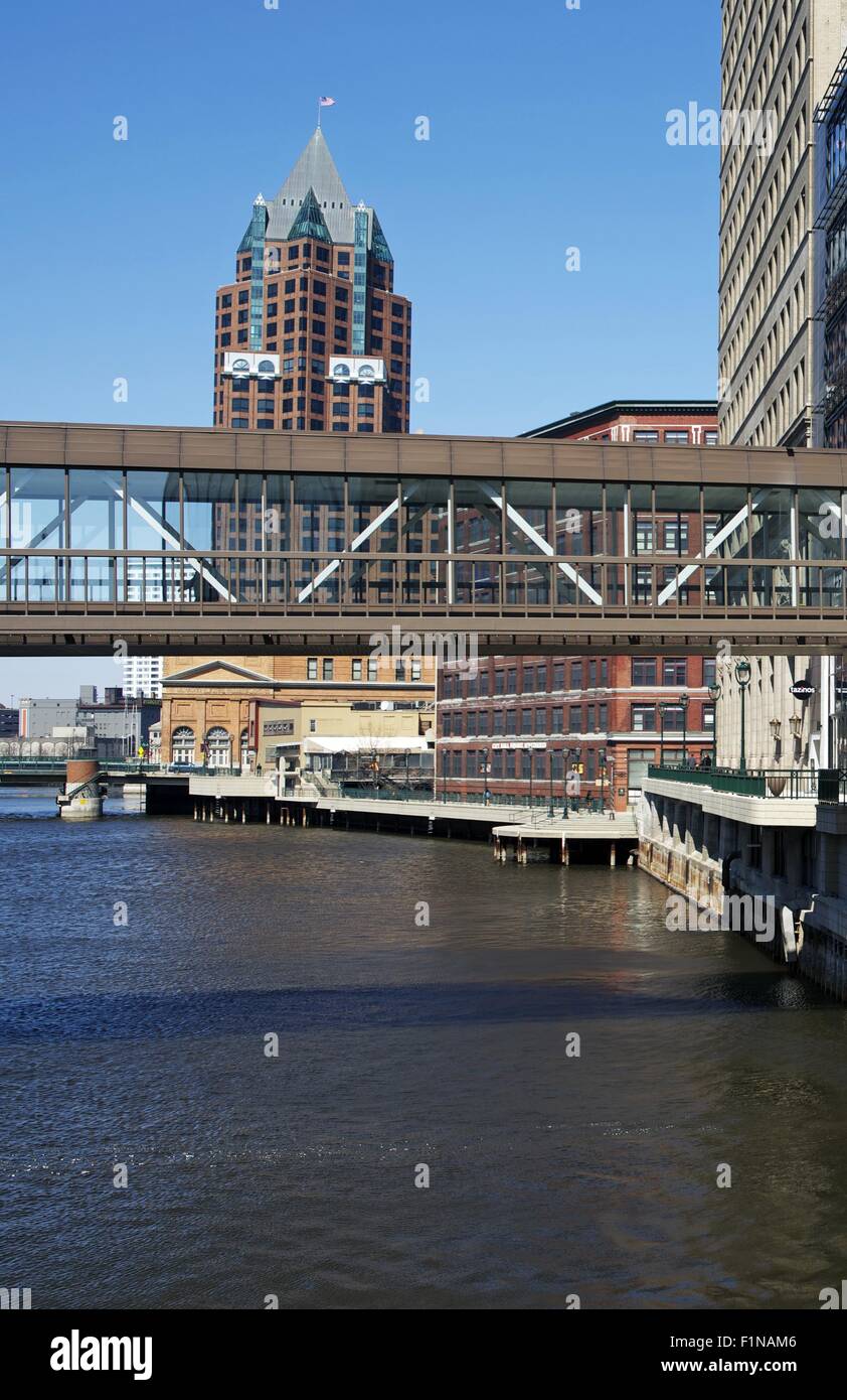 Innenstadt von Milwaukee River, Wisconsin, USA. Riverside Milwaukee. Stockfoto