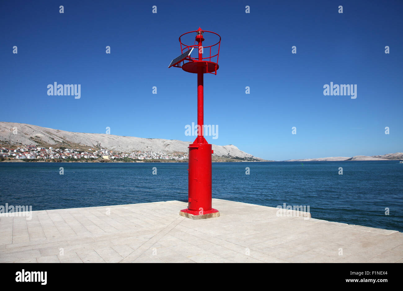 Kleinen roten Leuchtturm Stockfoto