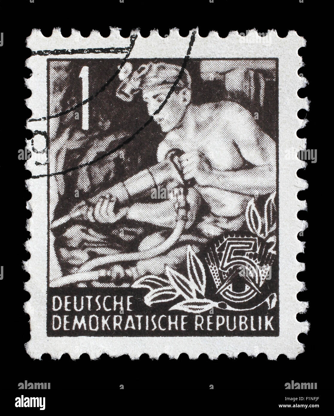 Briefmarke gedruckt in DDR (Deutsche Demokratische Republik - DDR) zeigt ein Hauer ohne die Inschrift, ca. 1953 Stockfoto