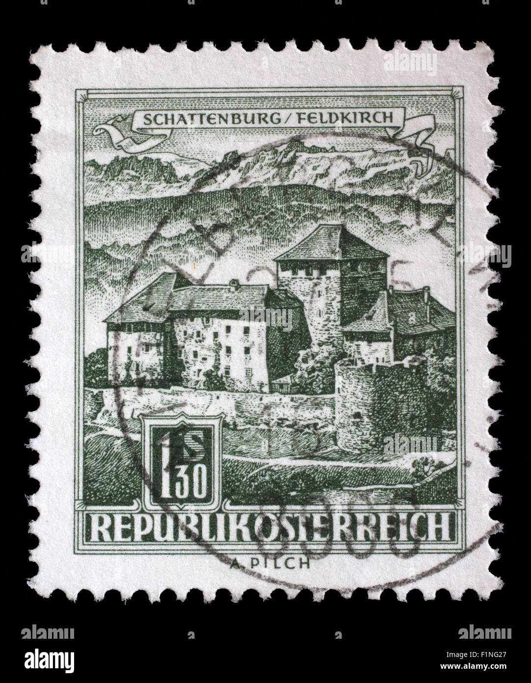 Eine Briefmarke gedruckt in Österreich zeigt Schatten Burg, Feldkirch, Vorarlberg, ca. 1967 Stockfoto