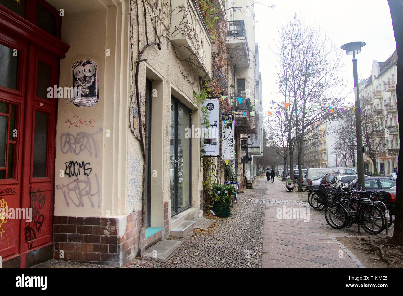 Europa; Deutschland; Berlin; Graffiti; Street-Art; Straße; Straße; Aufbau; Haus; Nachbarschaft Stockfoto