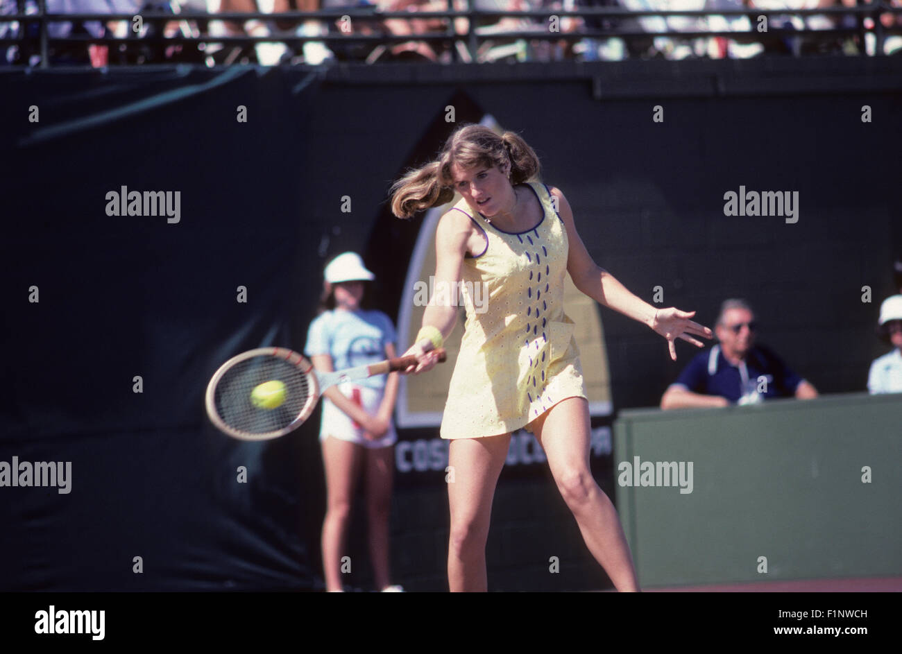 Tracy Austin in Aktion bei den Clairol Krone-Tennis-Turnier in La Costa Resort in Carlsbad, Kalifornien im April 1980. Stockfoto