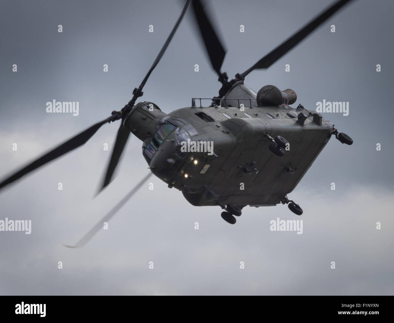 Chinook-Hubschrauber im Flug Stockfoto