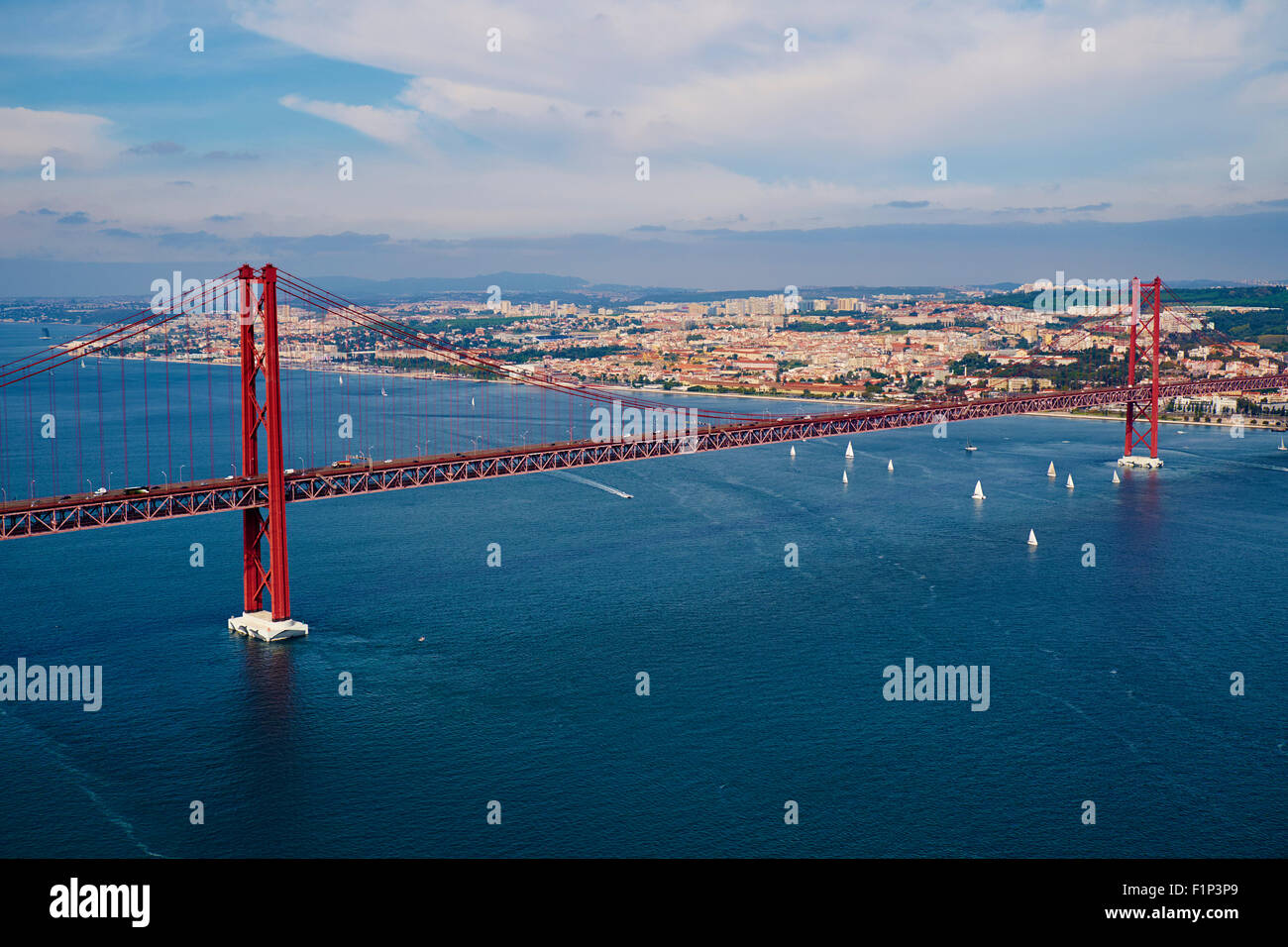 Portugal Lissabon 25 April Brücke über den Tejo Stockfoto